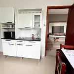 Casa Com Ar Condicionado E Wi-Fi